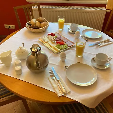 Am Burgberg Гостевой дом 3*