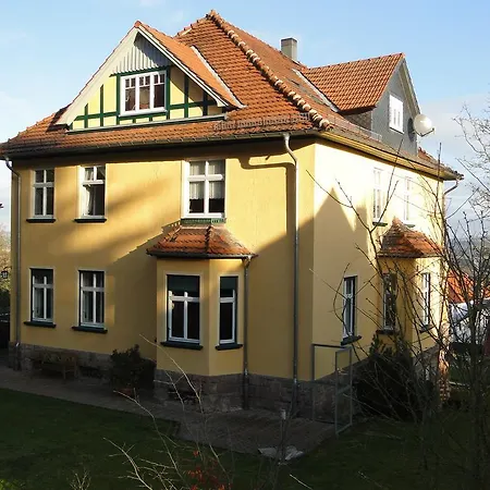 Гостевой дом Am Burgberg 3*