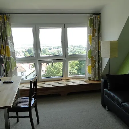 Am Burgberg 3*
