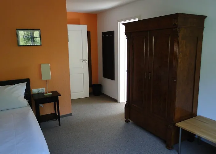 Am Burgberg Gasthuis 3*