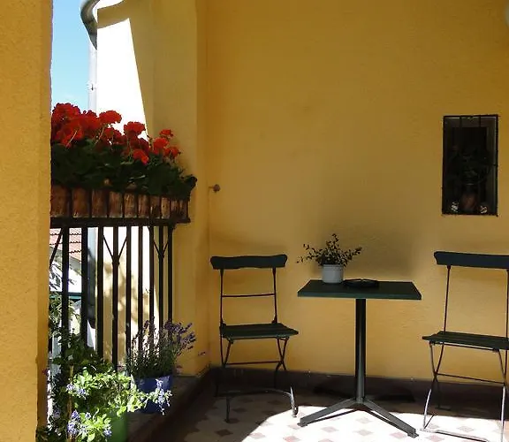 Am Burgberg ゲストハウス